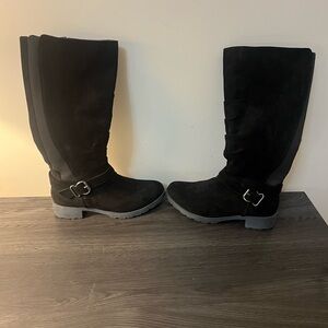 White Mountain Black Suede Mid Calf Boots